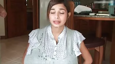 একজন সুন্দরী যুবতী তার গার্লফ্রেন্ডকে এনালি বাংলা নেকেড সেক্স ভিডিও রিল্যাক্স করল।