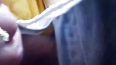 হঠাৎ, মা ও ছেলের সেক্স ভিডিও বন্ধুটি লিবারটিনের কাছে যৌনতা হারিয়ে ফেলে।