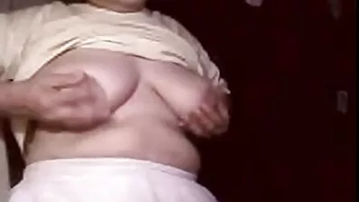 হারিয়ে যাওয়া পাখি সোফায় থ্রিসম বাংলা sex গান ফাক।