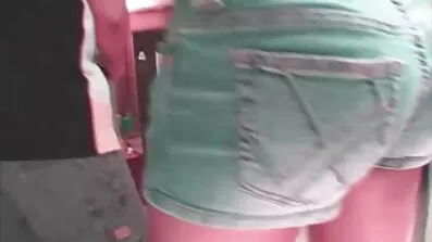 তারা বান্ধবীর গর্তে তাদের এইচডি সেক্স ভিডিও বাংলা লিঙ্গ আটকে রাখে।