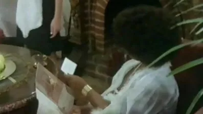 আশ্চর্যজনক অ্যাবস সহ মেয়েটি একটি বাংলা দেশি sex ইয়টে হস্তমৈথুন করে।